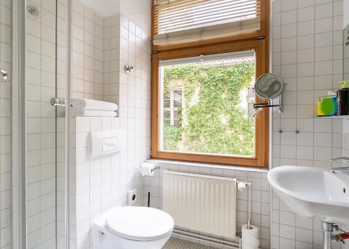 Schoenhouse Avenue - Digital Access