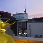 Schoenhouse Avenue - Digital Access