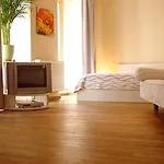 Schoenhouse Avenue - Digital Access * Берлин