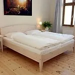 Schoenhouse Avenue - Digital Access Apartman