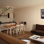 Schoenhouse Avenue - Digital Access Апартаменты