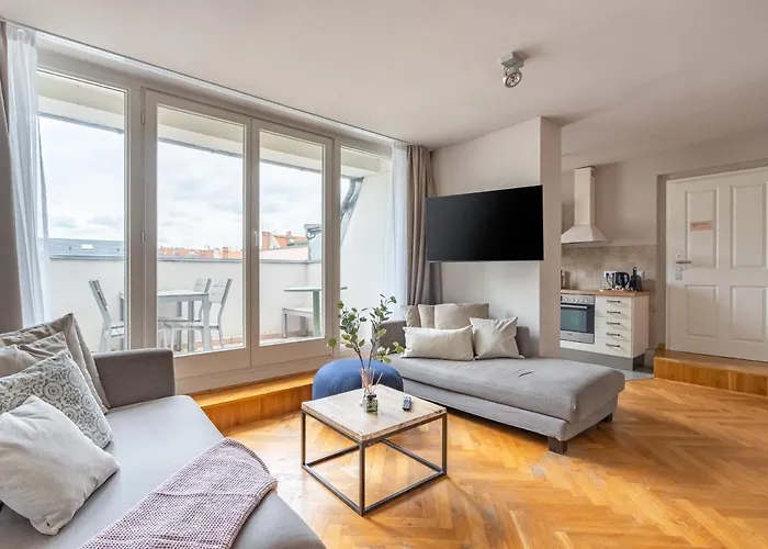 Schoenhouse Avenue - Digital Access Berlin