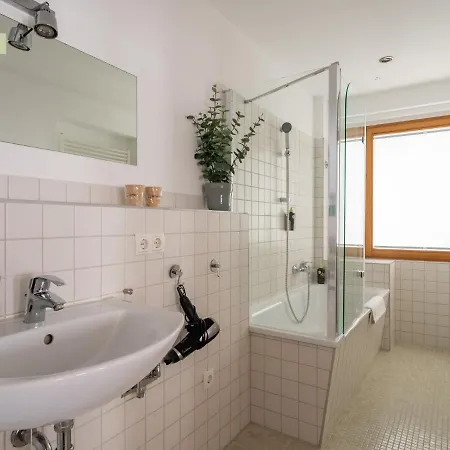 Schoenhouse Avenue - Digital Access * Berlijn