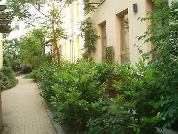 Schoenhouse Avenue - Digital Access * برلين